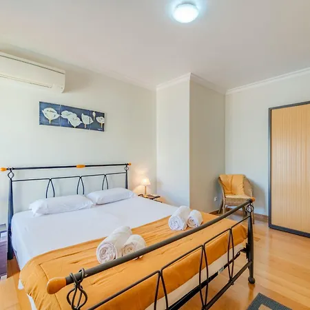 Sunny Casa-m By Interhome